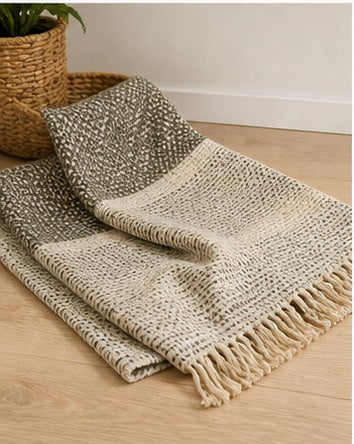 Meravello Woven Cotton Pet Blanket